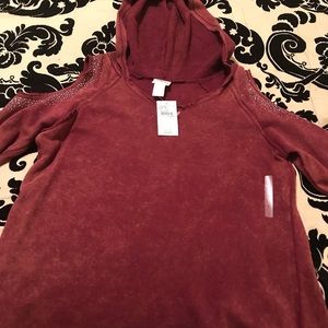 Day spring cold shoulder top large